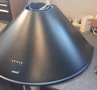 Cata - Páraelszívó Q-7790 BK/L fekete LED