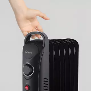 ARDES 4R07M2 Mini olajradiátor 7 tagos 800W fekete